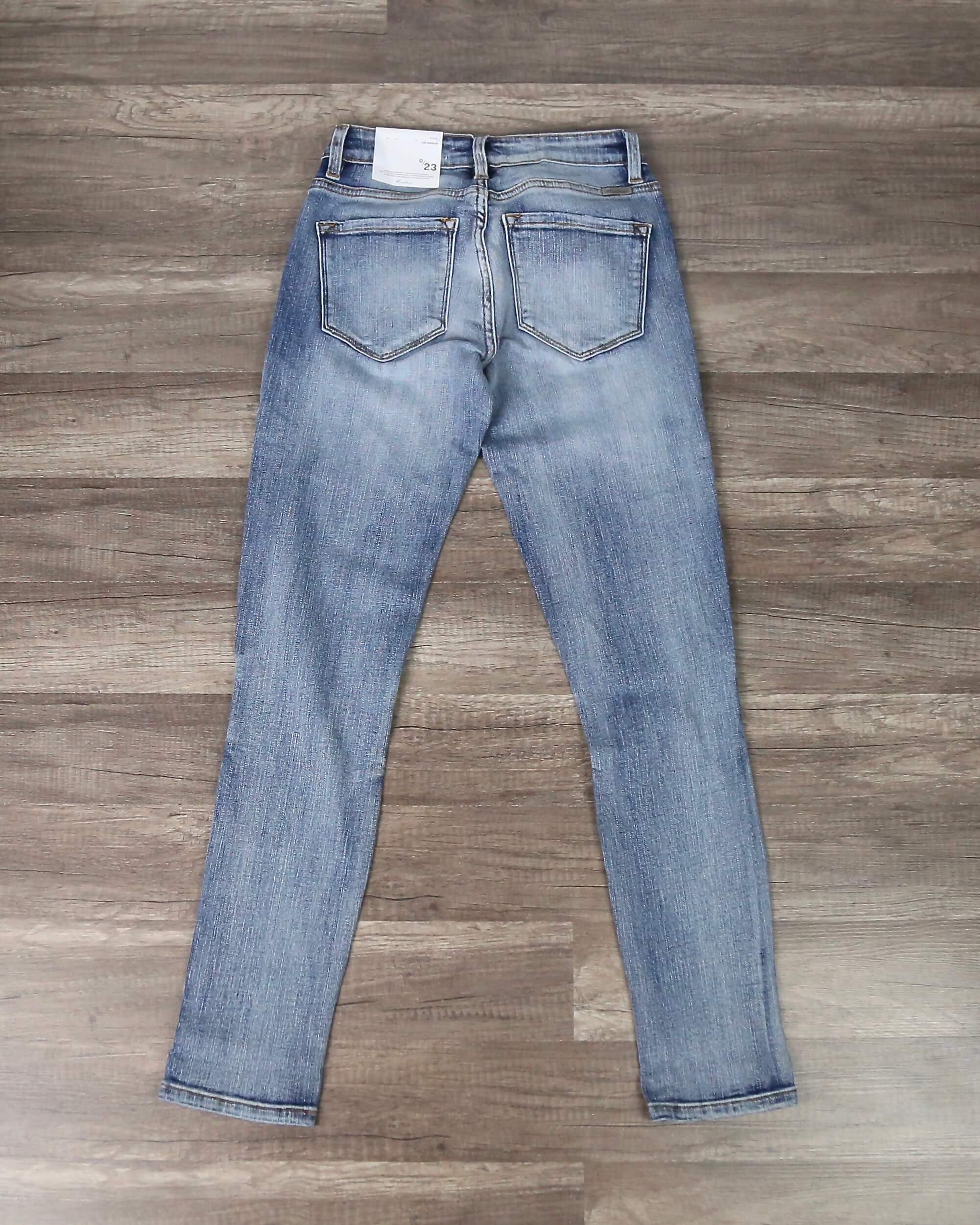 A17-KC5118D2_1d05bea1-a0e6-43ef-bba3-2638136bce7e